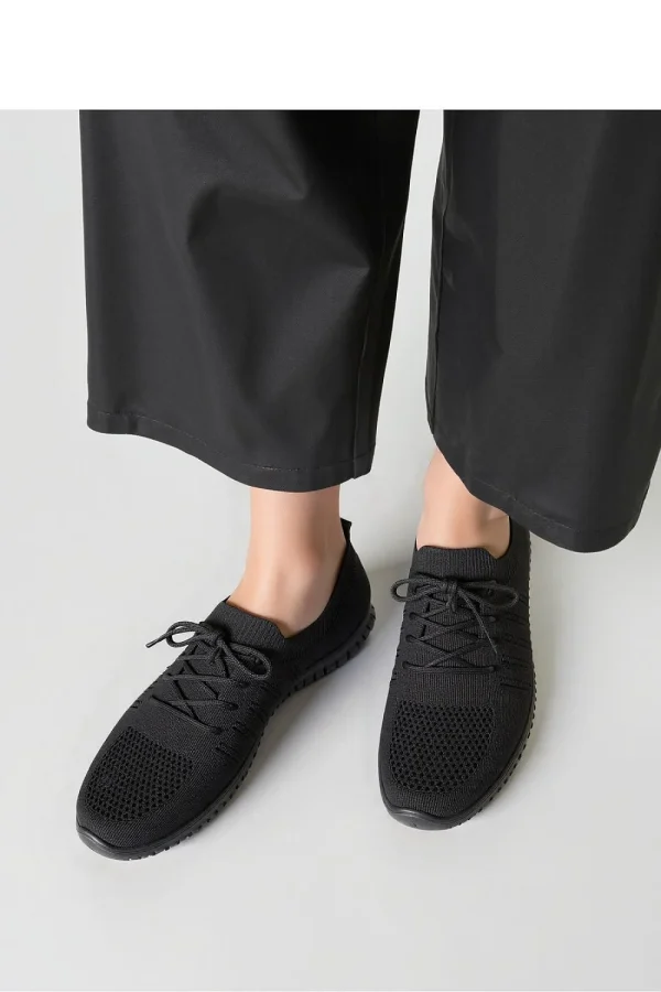 Sport Shoes model 210274 Inello