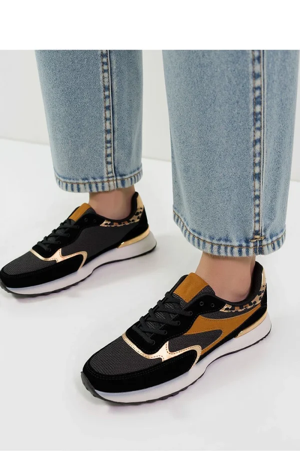 Sport Shoes model 210276 Inello
