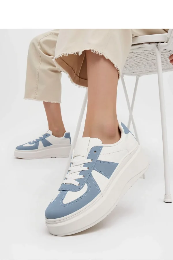 Sport Shoes model 210329 Inello