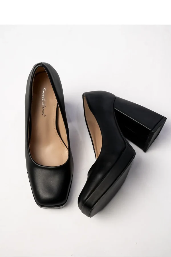 Block heel pumps model 210548 Inello