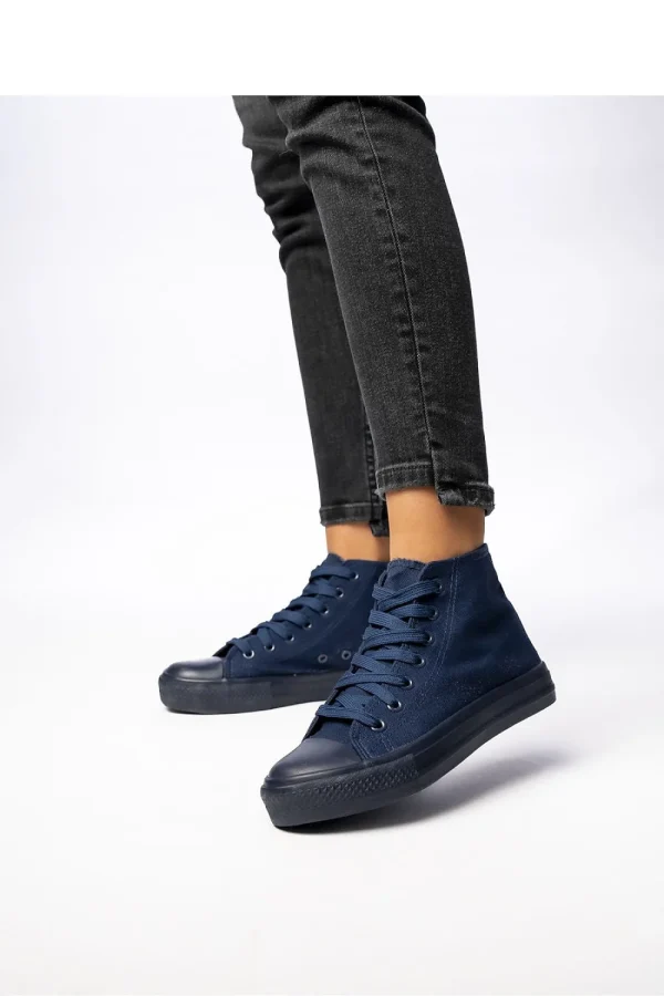 Sneakers model 210566 Inello