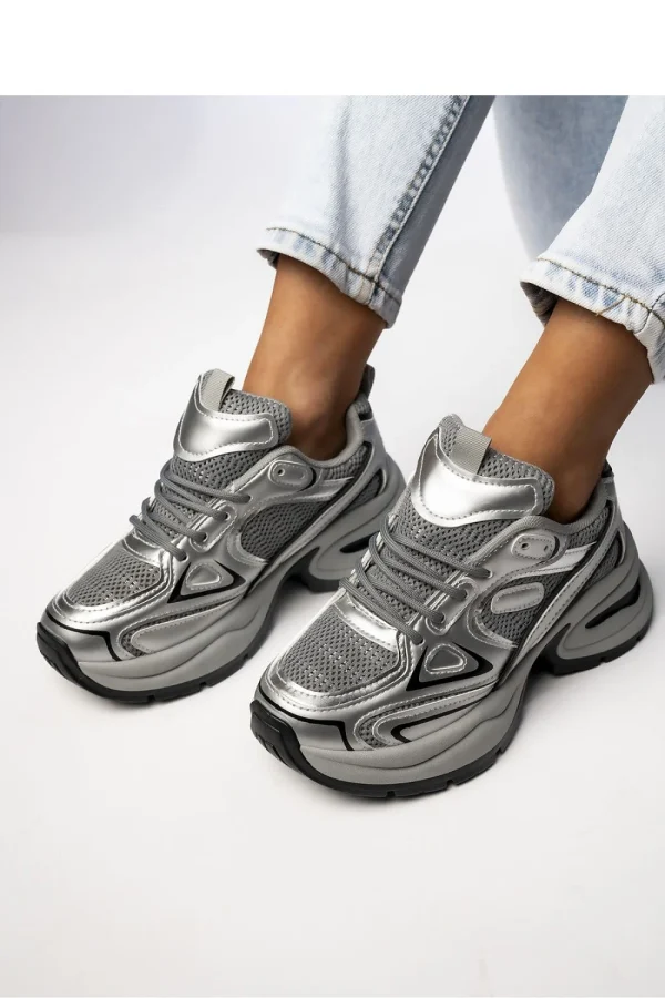 Sport Shoes model 210571 Inello