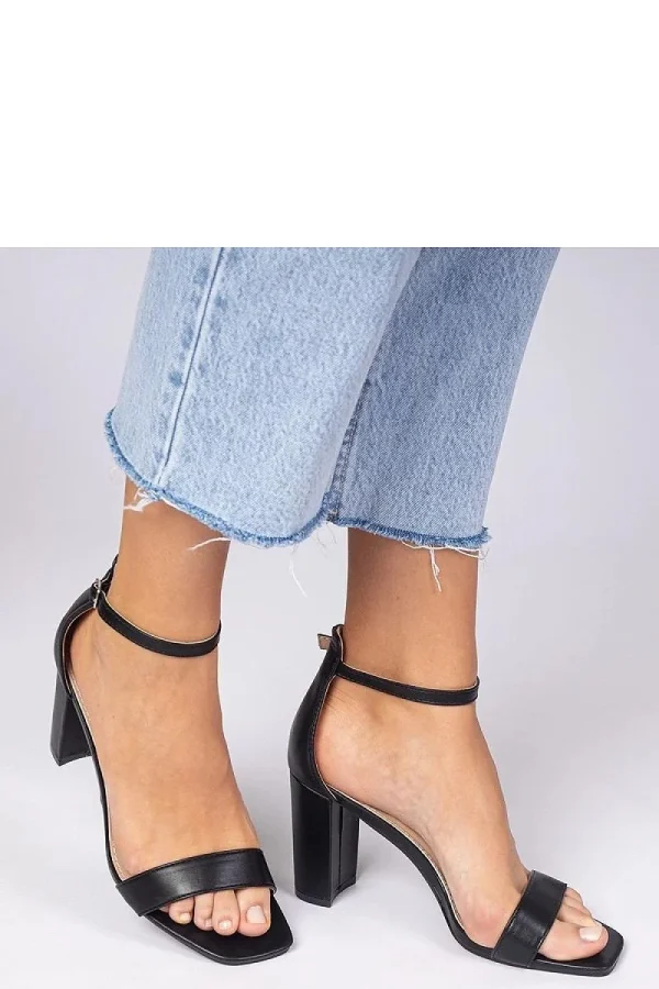 Heel sandals model 211046 PRIMO