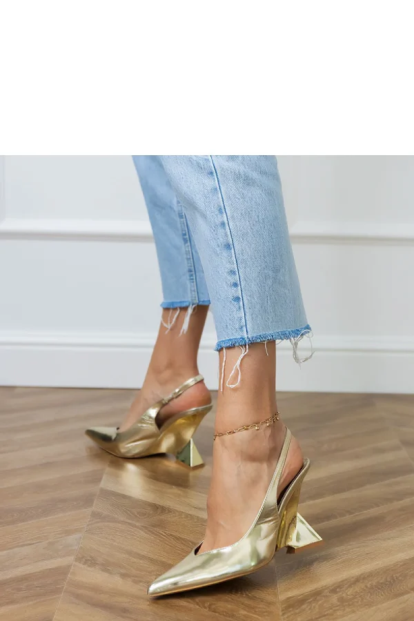 Heel pumps model 215098 PRIMO