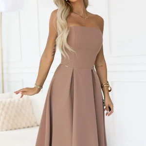 Evening dress model 221118 Numoco