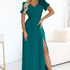Long dress model 221797 Numoco