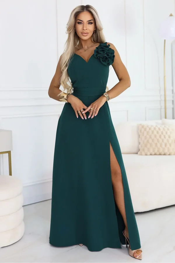 Long dress model 227061 Numoco