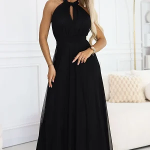 Long dress model 227118 Numoco