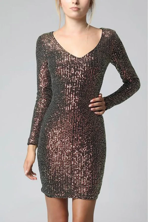 Short dress model 137636 YourNewStyle