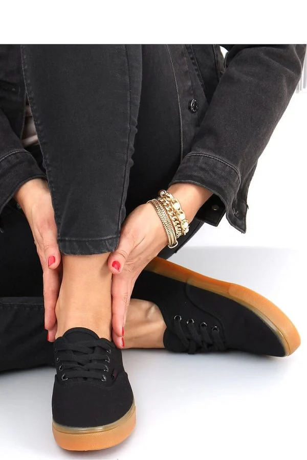Sneakers model 162117 Inello