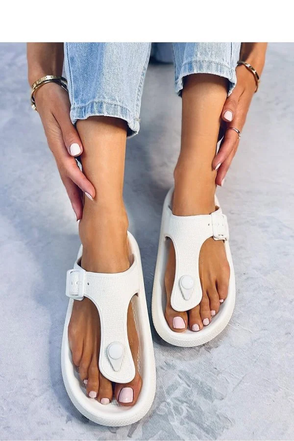 Japanese flip-flops model 182224 Inello