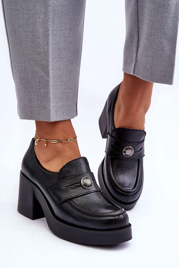 Heeled low shoes model 183950 Step in style