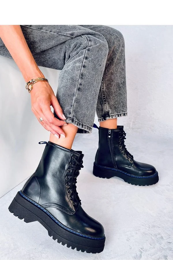 Boots model 184668 Inello