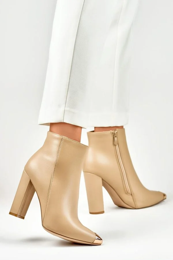 Heel boots model 185405 PRIMO
